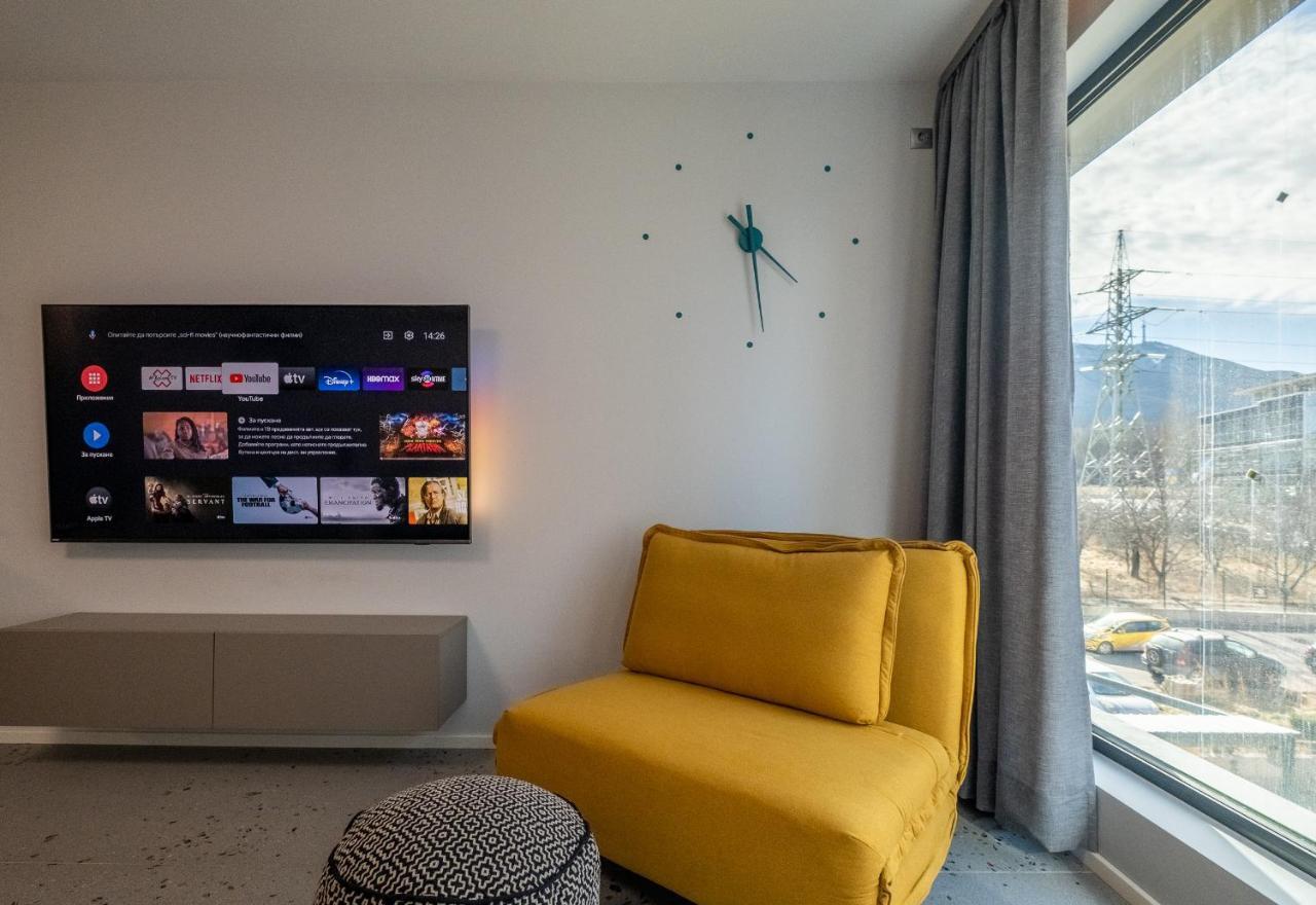 Emirates Lux Apartment And Parking Sofia Exterior foto