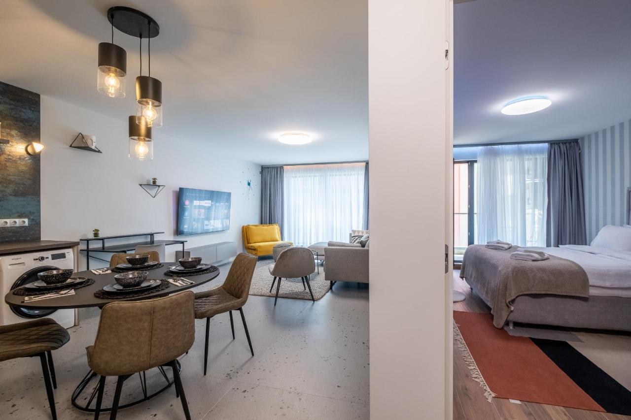 Emirates Lux Apartment And Parking Sofia Exterior foto